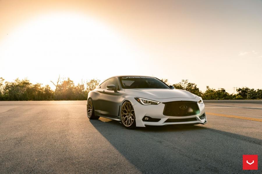  Infiniti Q60 on Vossen Wheels (HF-2) 2019 года  (фото 1 из 37)